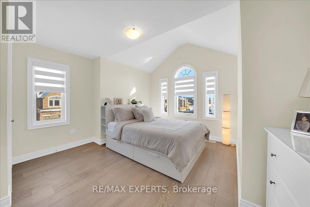 42 Lorne Thomas Place, New Tecumseth, Ontario  L9R 0T8 - Photo 39 - N12762384