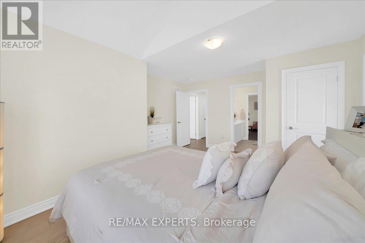 42 Lorne Thomas Place, New Tecumseth, Ontario  L9R 0T8 - Photo 40 - N12762384