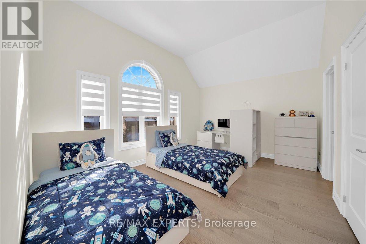 42 Lorne Thomas Place, New Tecumseth, Ontario  L9R 0T8 - Photo 41 - N12762384