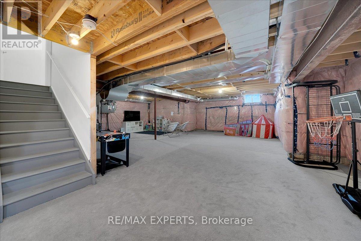 42 Lorne Thomas Place, New Tecumseth, Ontario  L9R 0T8 - Photo 44 - N12762384