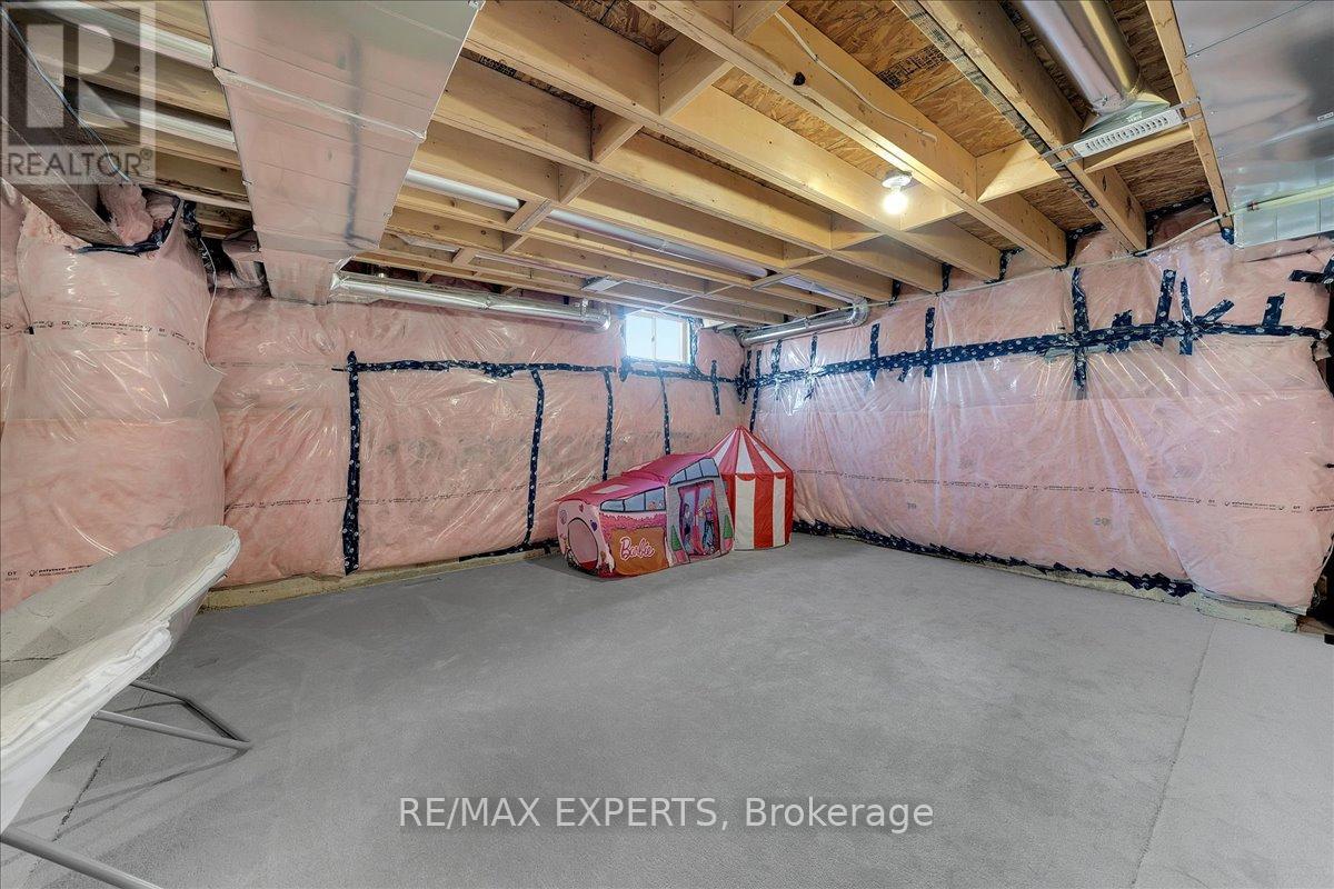 42 Lorne Thomas Place, New Tecumseth, Ontario  L9R 0T8 - Photo 46 - N12762384