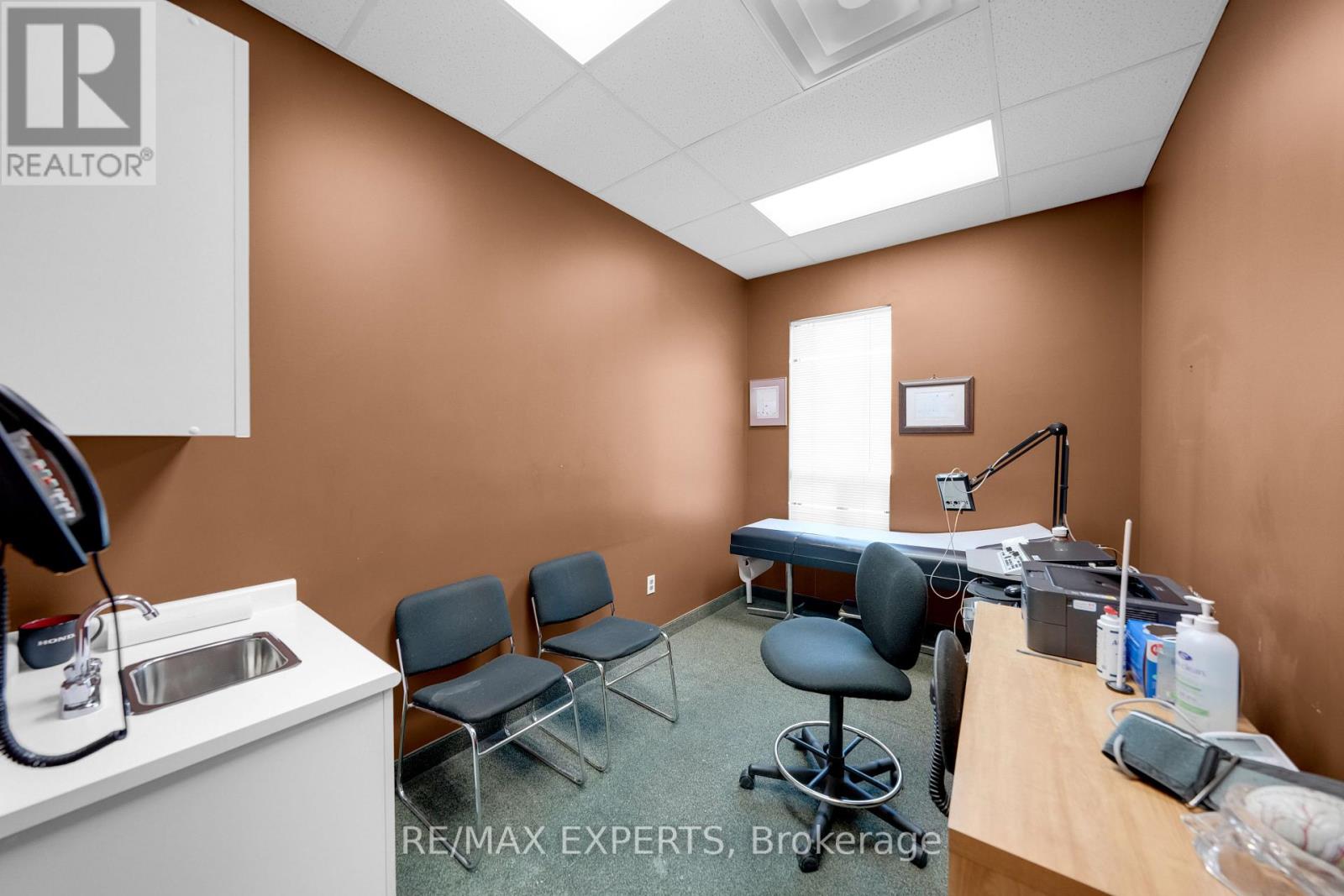 201 - 10083 Keele Street, Vaughan, Ontario  L6A 3Y8 - Photo 10 - N12762454