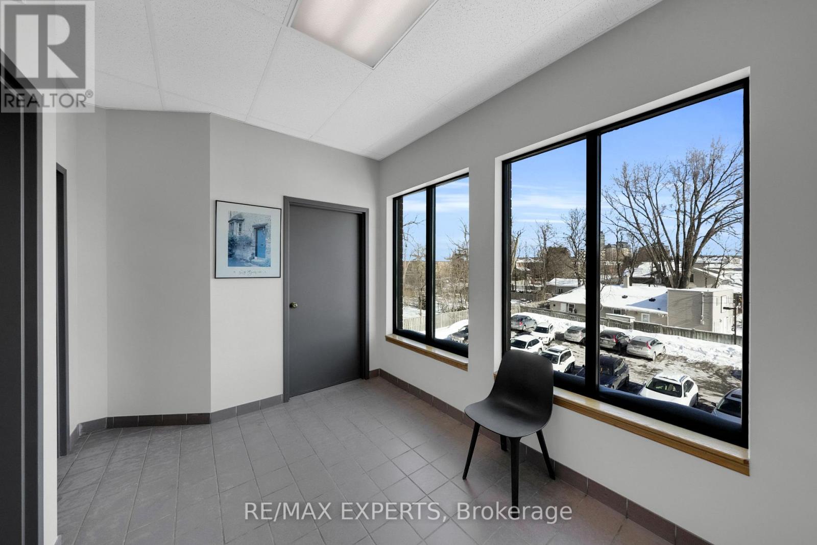 201 - 10083 Keele Street, Vaughan, Ontario  L6A 3Y8 - Photo 17 - N12762454