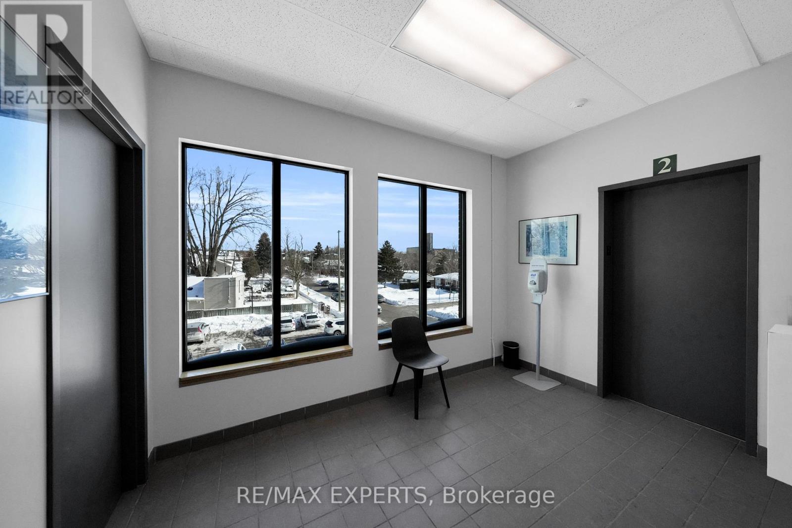 201 - 10083 Keele Street, Vaughan, Ontario  L6A 3Y8 - Photo 18 - N12762454