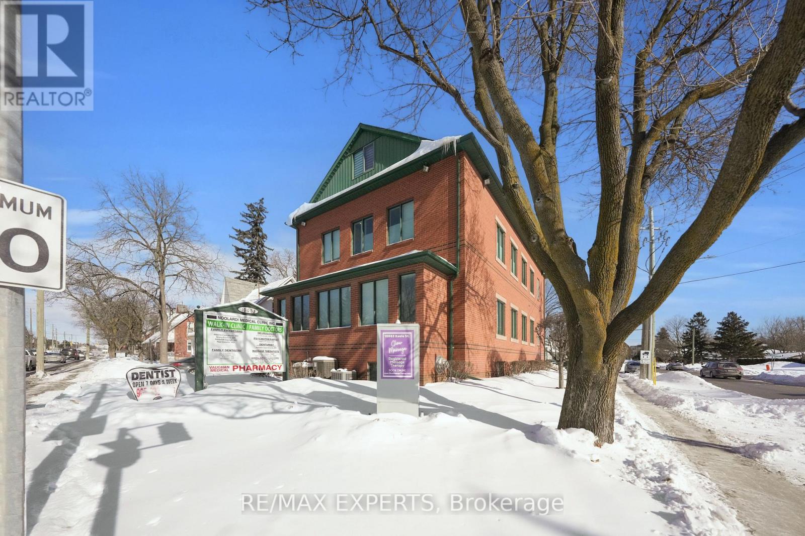 201 - 10083 Keele Street, Vaughan, Ontario  L6A 3Y8 - Photo 2 - N12762454