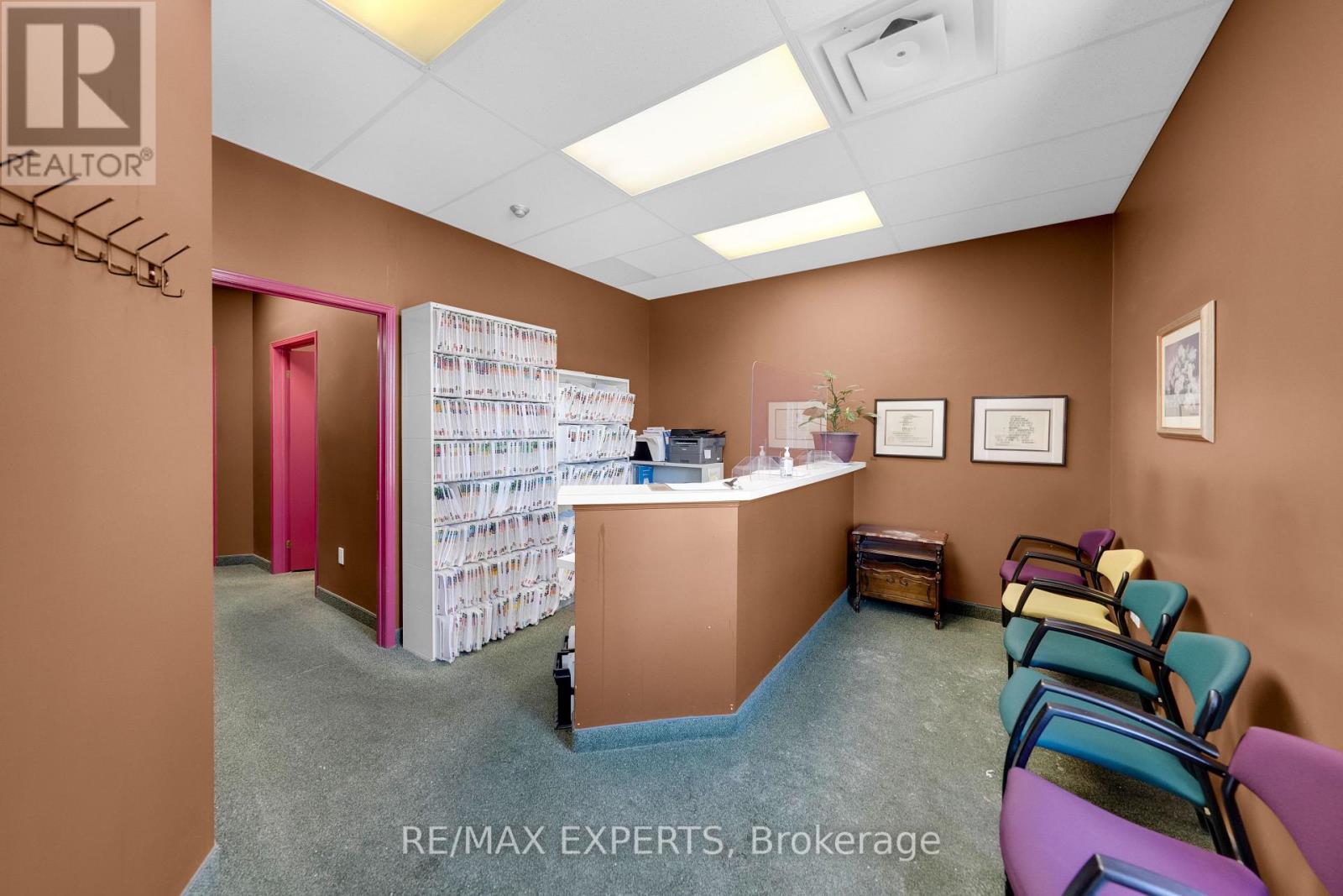 201 - 10083 Keele Street, Vaughan, Ontario  L6A 3Y8 - Photo 4 - N12762454