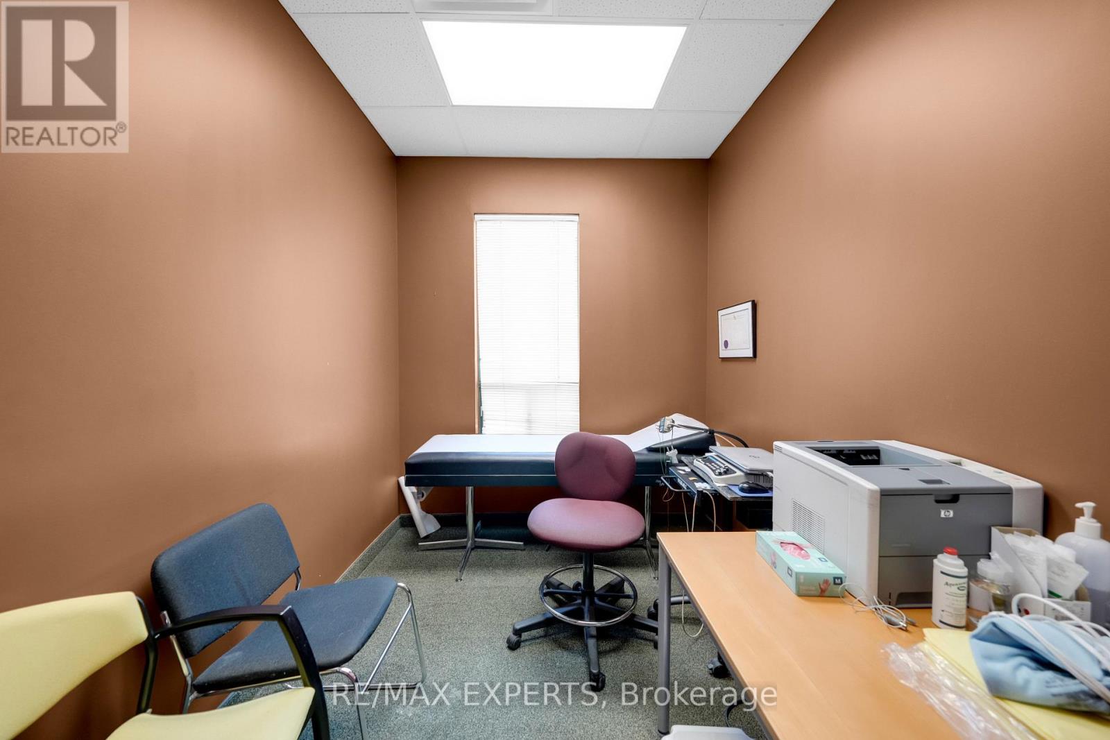 201 - 10083 Keele Street, Vaughan, Ontario  L6A 3Y8 - Photo 9 - N12762454