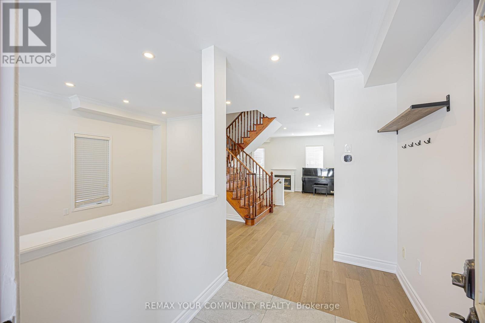 188 Fred Mclaren Boulevard, Markham, Ontario  L6E 1H2 - Photo 4 - N12762576