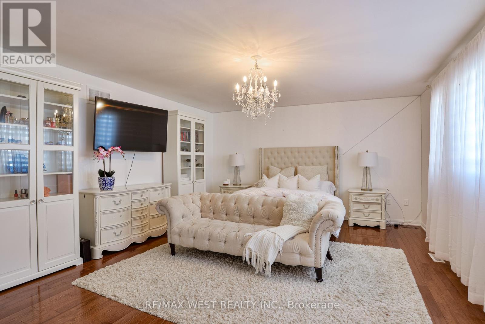 134 Sandringham Drive, Barrie (Innis-Shore), Ontario  L4M 0C9 - Photo 16 - S12762370