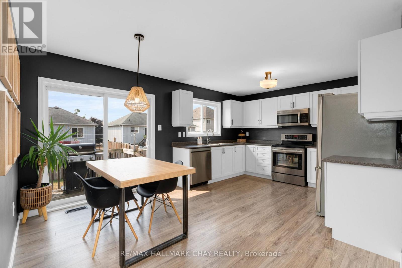 204 Forest Crescent, Clearview, Ontario  L0M 1S0 - Photo 6 - S12762556