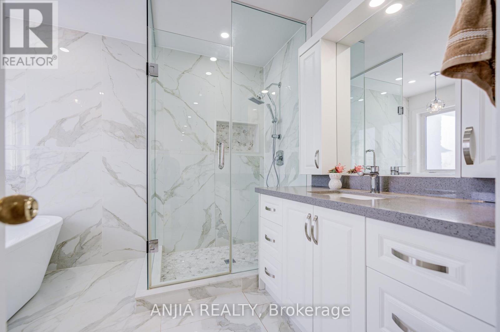 203 James Ratcliff Avenue, Whitchurch-Stouffville, Ontario  L4A 0L5 - Photo 28 - N12761584