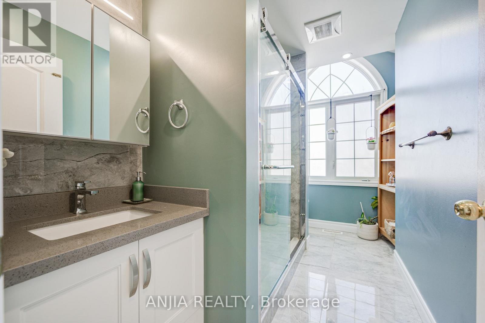 203 James Ratcliff Avenue, Whitchurch-Stouffville, Ontario  L4A 0L5 - Photo 38 - N12761584