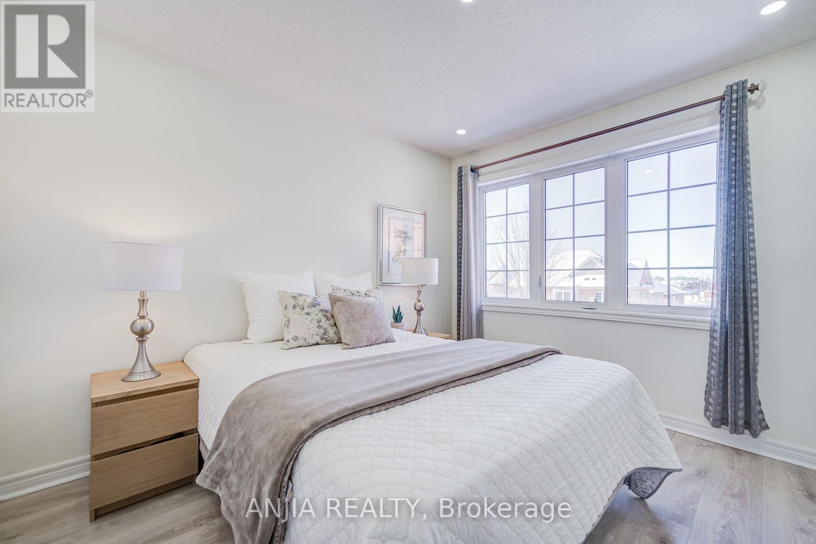 203 James Ratcliff Avenue, Whitchurch-Stouffville, Ontario  L4A 0L5 - Photo 35 - N12761584