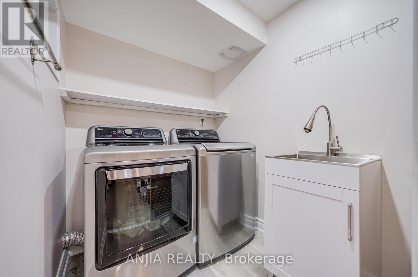 203 James Ratcliff Avenue, Whitchurch-Stouffville, Ontario  L4A 0L5 - Photo 48 - N12761584