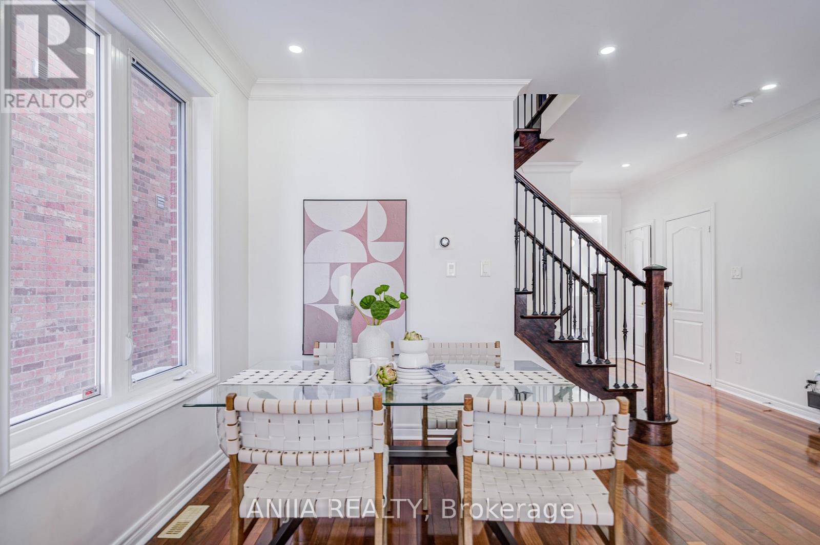 203 James Ratcliff Avenue, Whitchurch-Stouffville, Ontario  L4A 0L5 - Photo 6 - N12761584