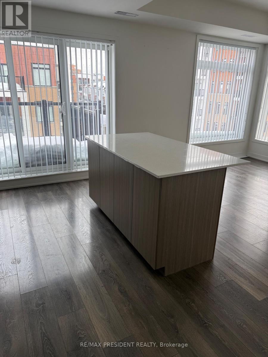 402 - 130 Canon Jackson Drive, Toronto, Ontario  M6M 0B7 - Photo 5 - W12756780