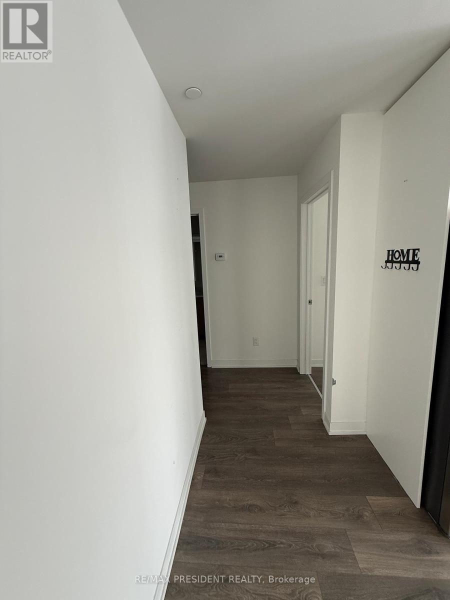 402 - 130 Canon Jackson Drive, Toronto, Ontario  M6M 0B7 - Photo 10 - W12756780