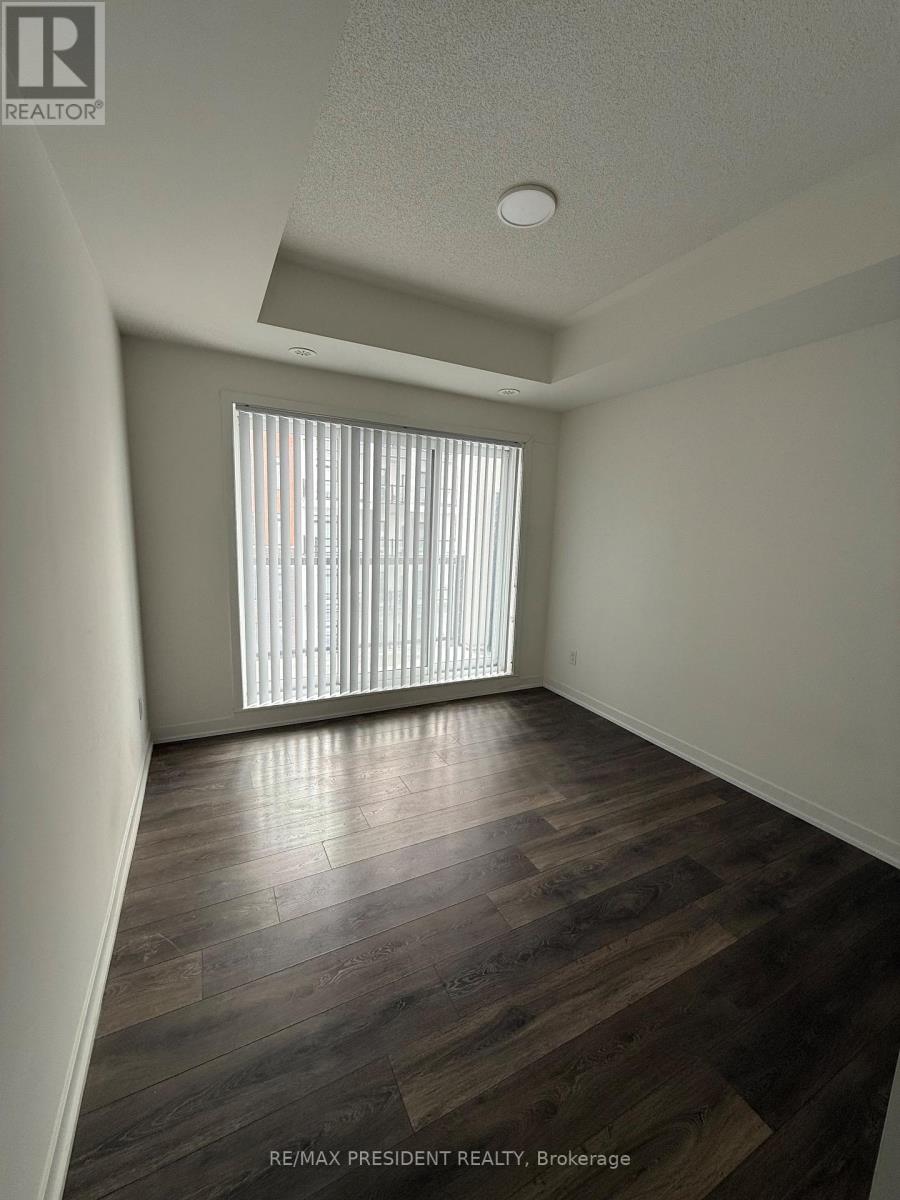 402 - 130 Canon Jackson Drive, Toronto, Ontario  M6M 0B7 - Photo 7 - W12756780