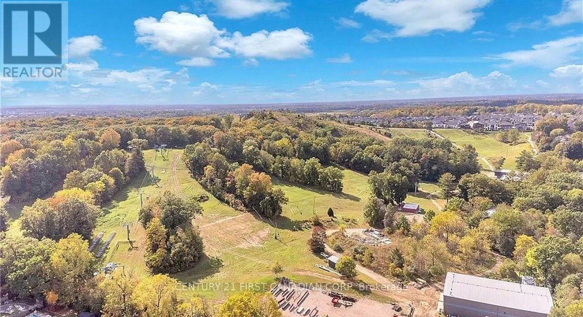 Photo 40 of 41 for 696 Griffith Street