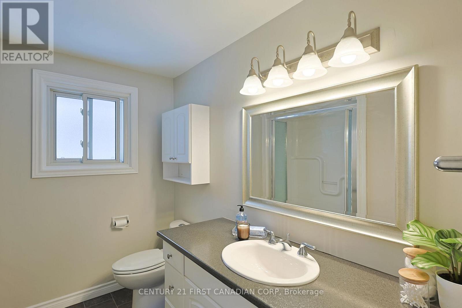 696 Griffith Street, London South, Ontario  N6K 2W4 - Photo 27 - X12761364