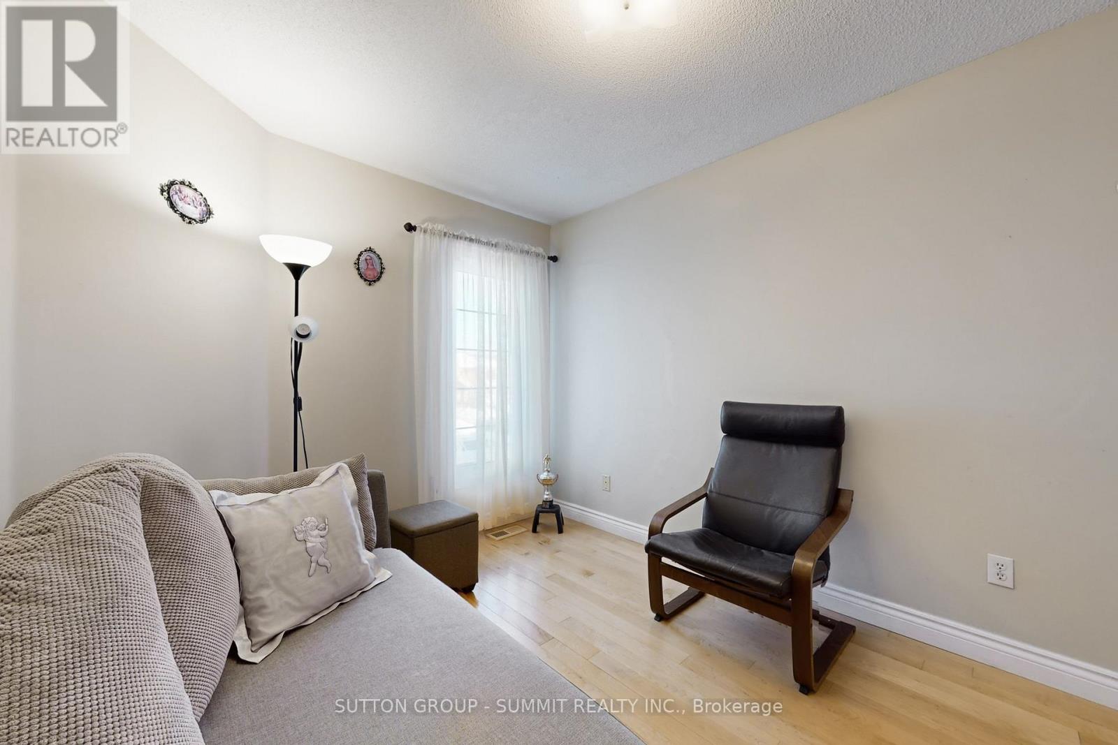 1249 Foxglove Place, Mississauga, Ontario  L5V 2N3 - Photo 26 - W12762364