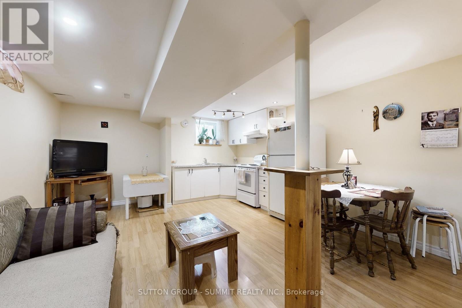 1249 Foxglove Place, Mississauga, Ontario  L5V 2N3 - Photo 33 - W12762364