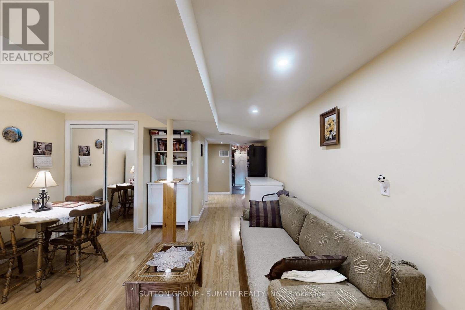 1249 Foxglove Place, Mississauga, Ontario  L5V 2N3 - Photo 34 - W12762364