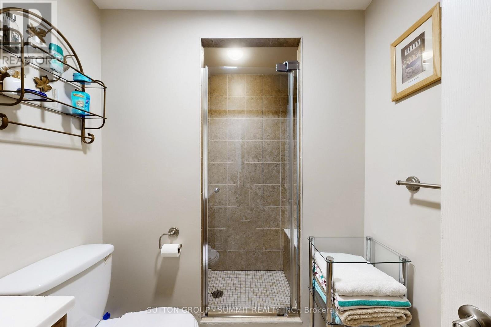 1249 Foxglove Place, Mississauga, Ontario  L5V 2N3 - Photo 43 - W12762364