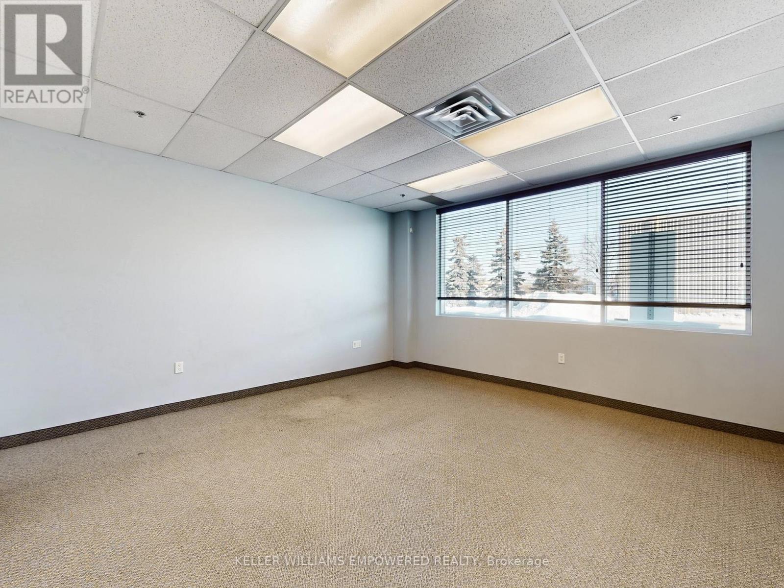 1060b Lorimar Drive, Mississauga, Ontario  L5S 1R8 - Photo 19 - W12762398