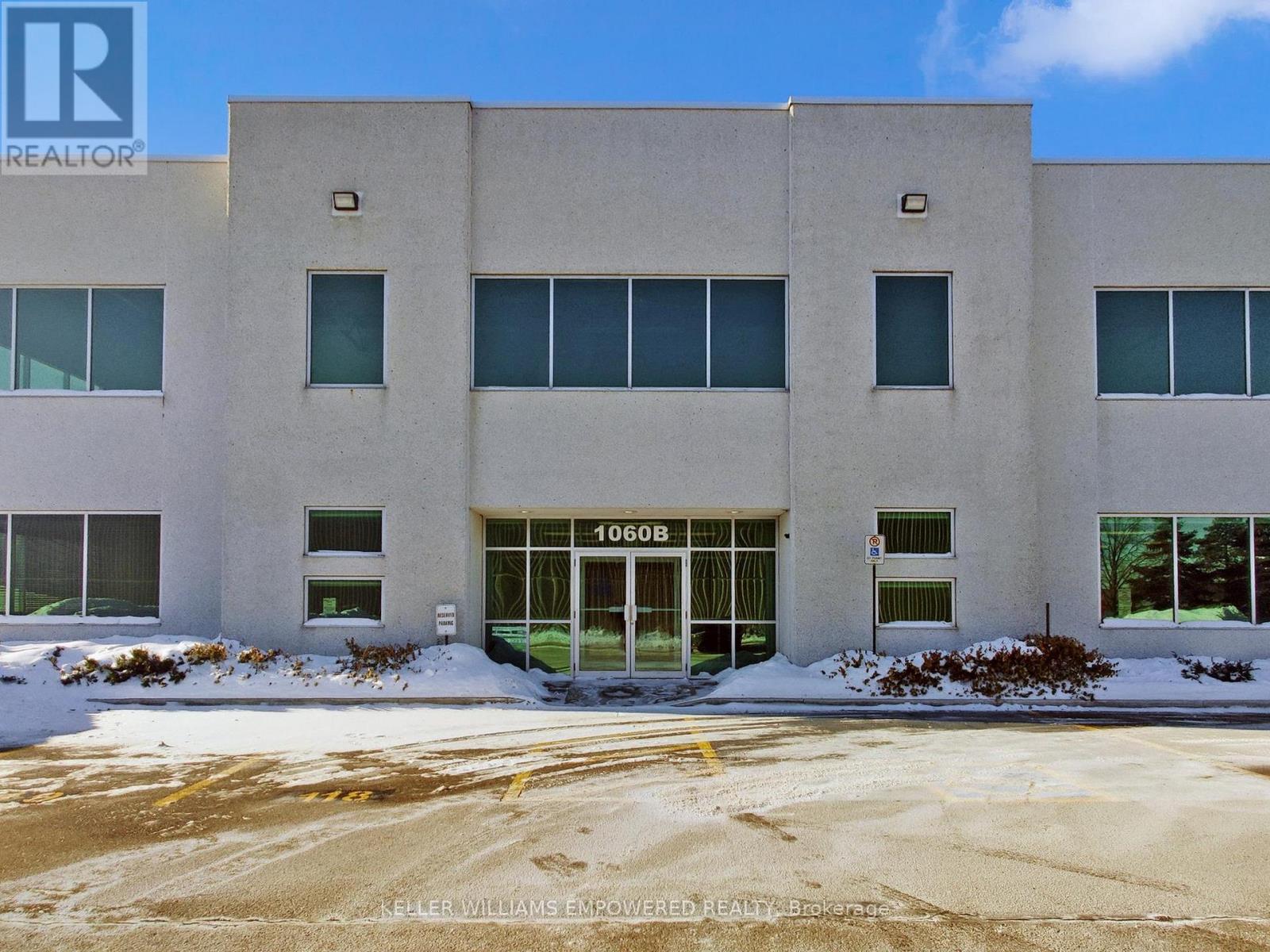 1060b Lorimar Drive, Mississauga, Ontario  L5S 1R8 - Photo 2 - W12762398