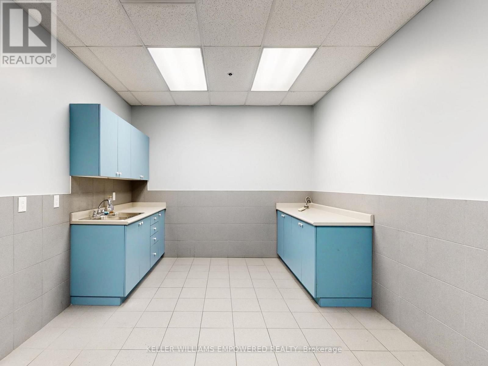 1060b Lorimar Drive, Mississauga, Ontario  L5S 1R8 - Photo 27 - W12762398