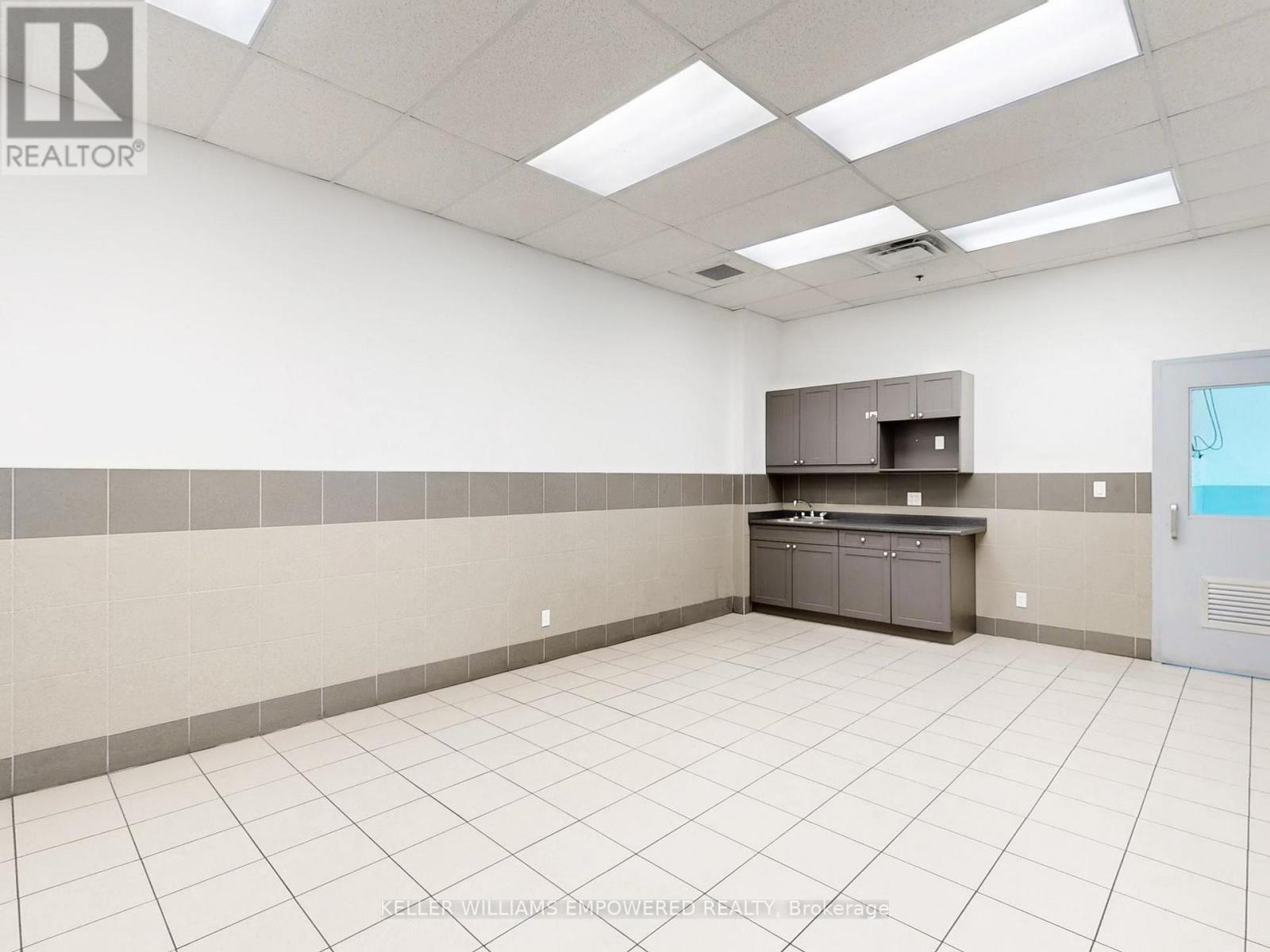 1060b Lorimar Drive, Mississauga, Ontario  L5S 1R8 - Photo 39 - W12762398