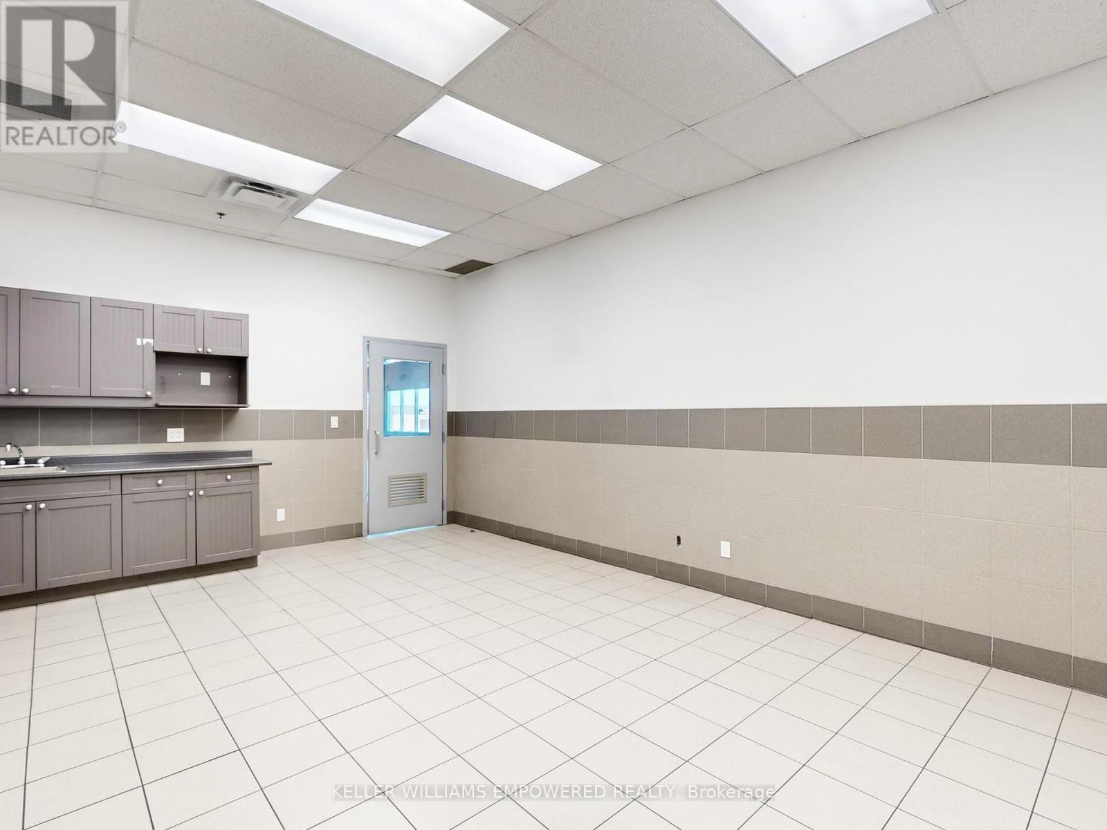 1060b Lorimar Drive, Mississauga, Ontario  L5S 1R8 - Photo 40 - W12762398