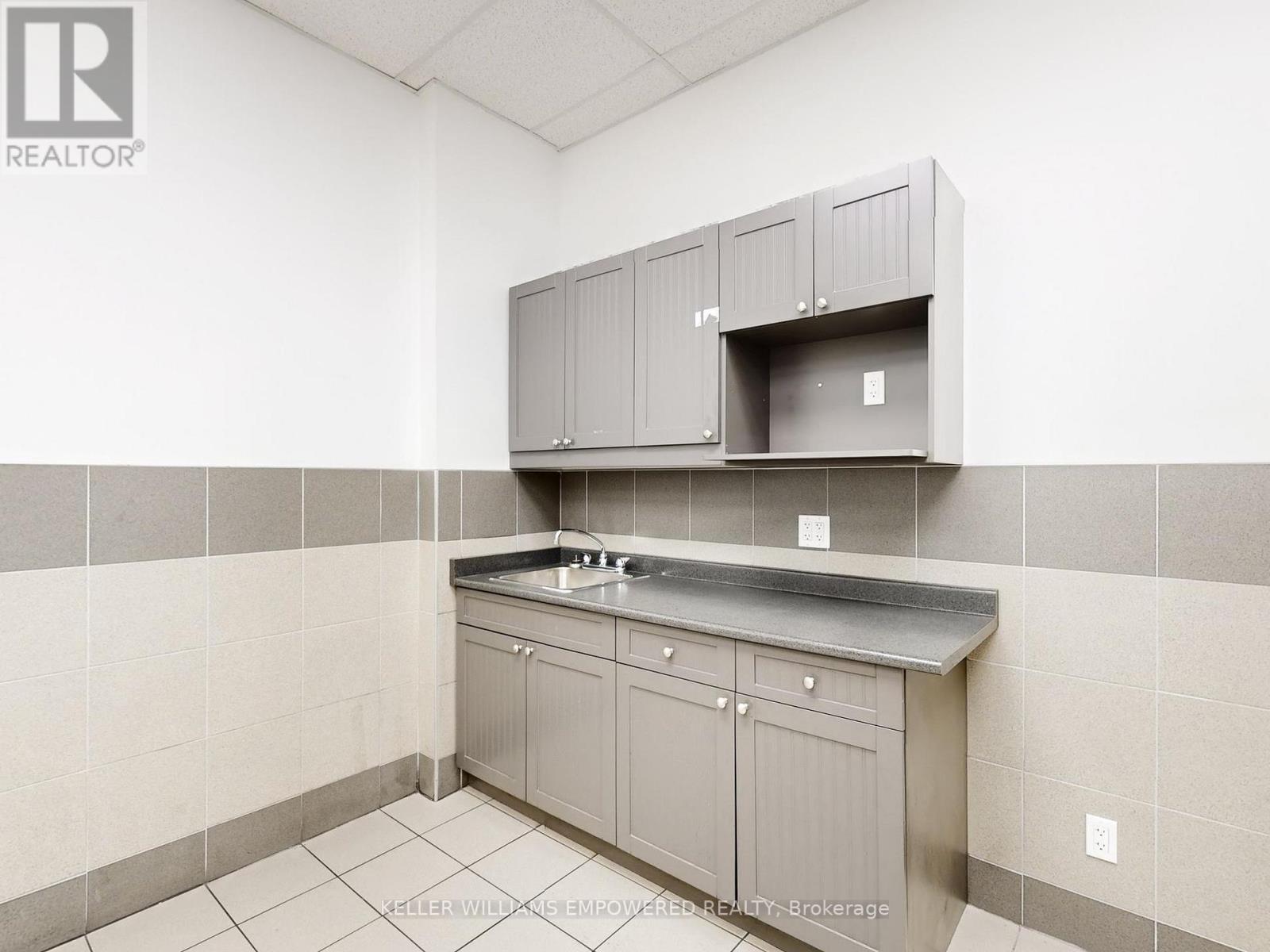 1060b Lorimar Drive, Mississauga, Ontario  L5S 1R8 - Photo 41 - W12762398