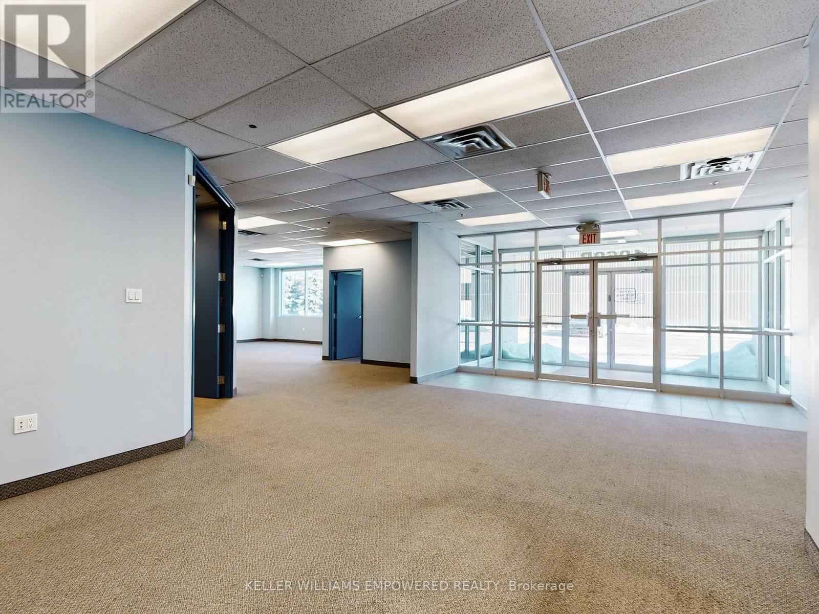 1060b Lorimar Drive, Mississauga, Ontario  L5S 1R8 - Photo 8 - W12762398