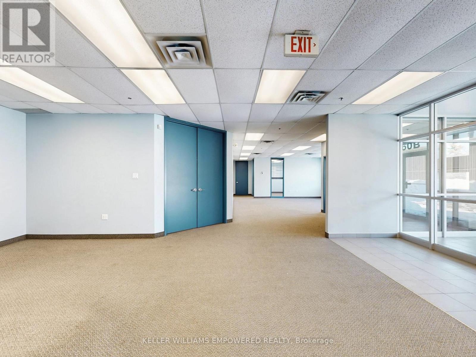 1060b Lorimar Drive, Mississauga, Ontario  L5S 1R8 - Photo 9 - W12762398