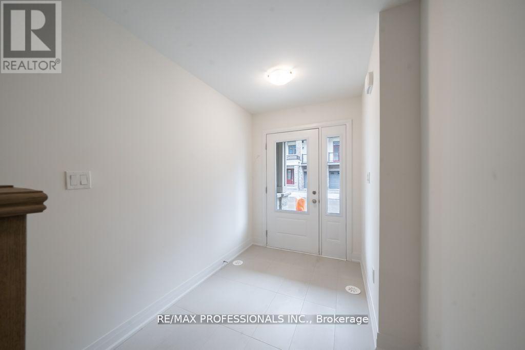 78 Salina Street, Mississauga, Ontario  L6M 2S5 - Photo 5 - W12762400