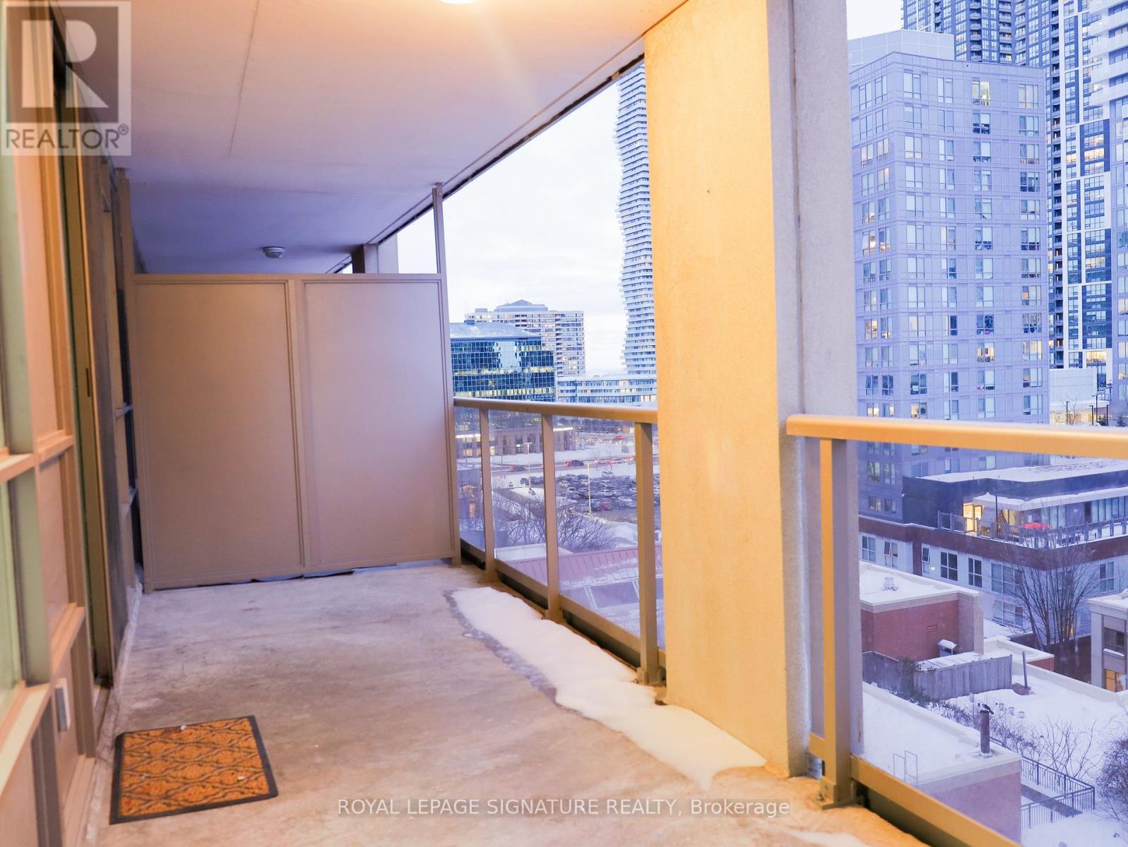 1004 - 4090 Living Arts Drive, Mississauga, Ontario  L5B 4M8 - Photo 17 - W12762406