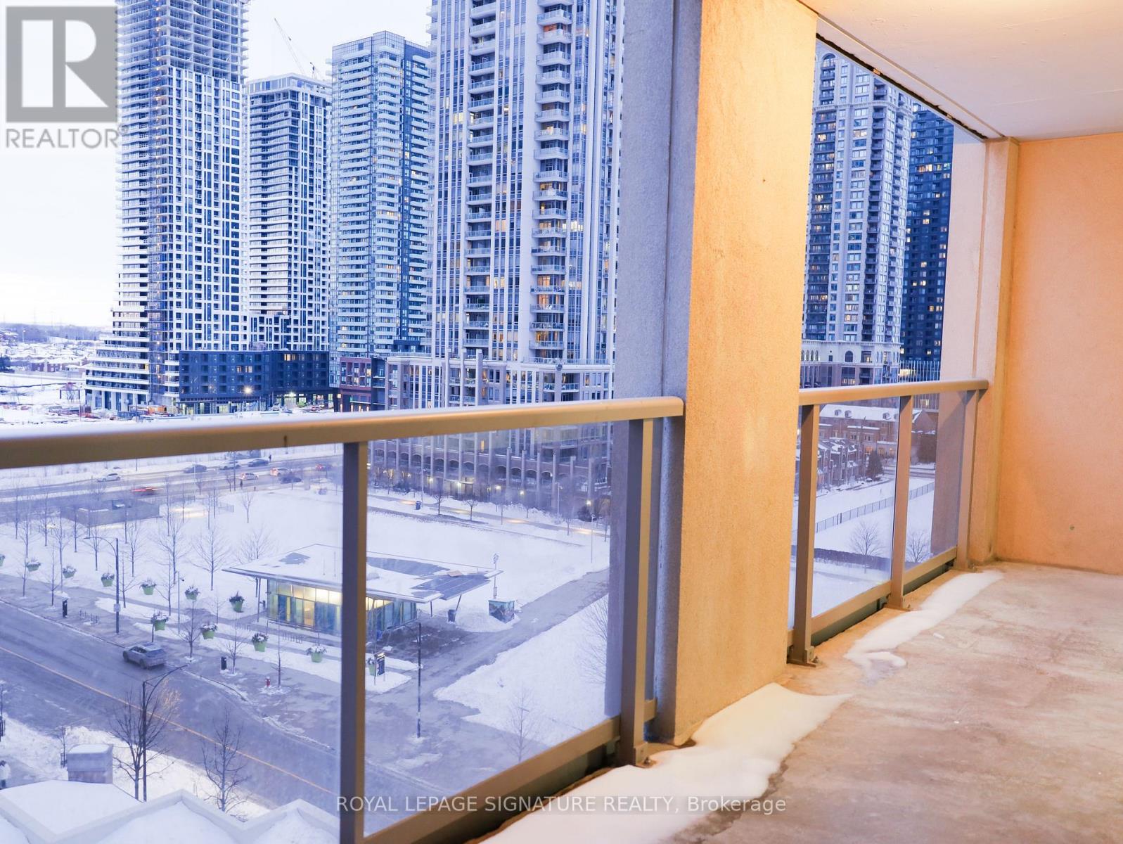 1004 - 4090 Living Arts Drive, Mississauga, Ontario  L5B 4M8 - Photo 18 - W12762406