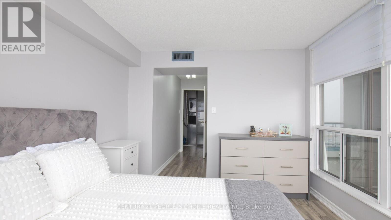 1805 - 3 Rowntree Road, Toronto, Ontario  M9V 5G8 - Photo 30 - W12762446