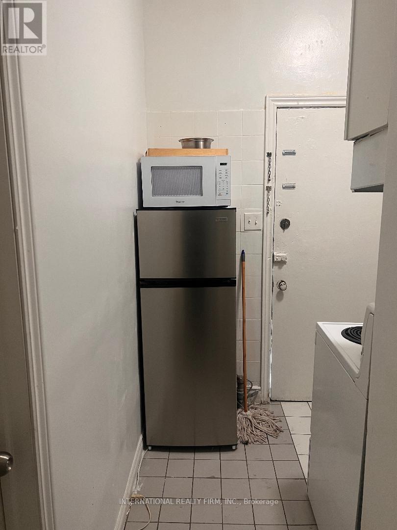 B - 2036 Weston Road W, Toronto, Ontario  M9N 1X4 - Photo 2 - W12762462