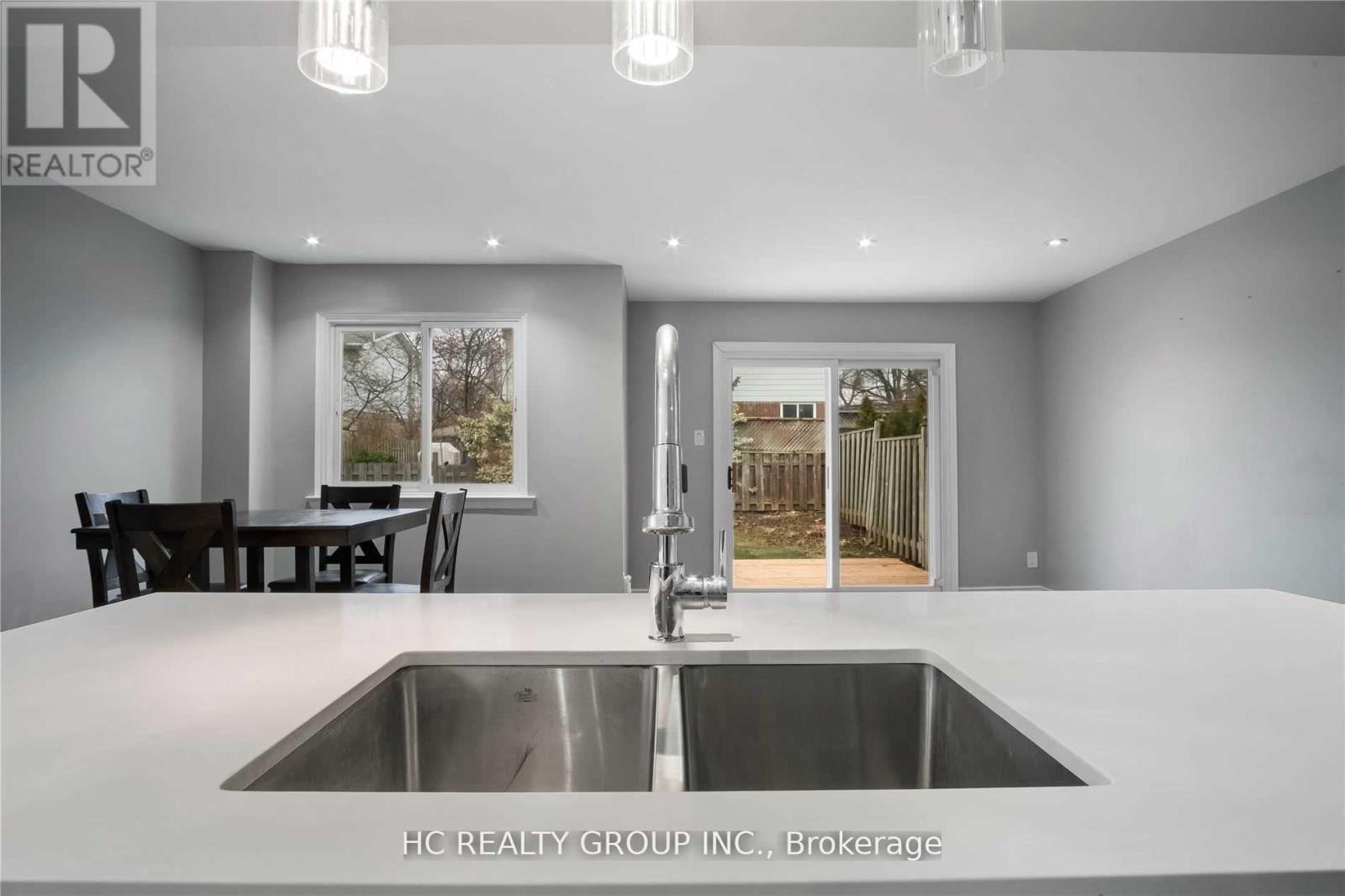 78 Orsett Street, Oakville, Ontario  L6H 2N9 - Photo 12 - W12762478