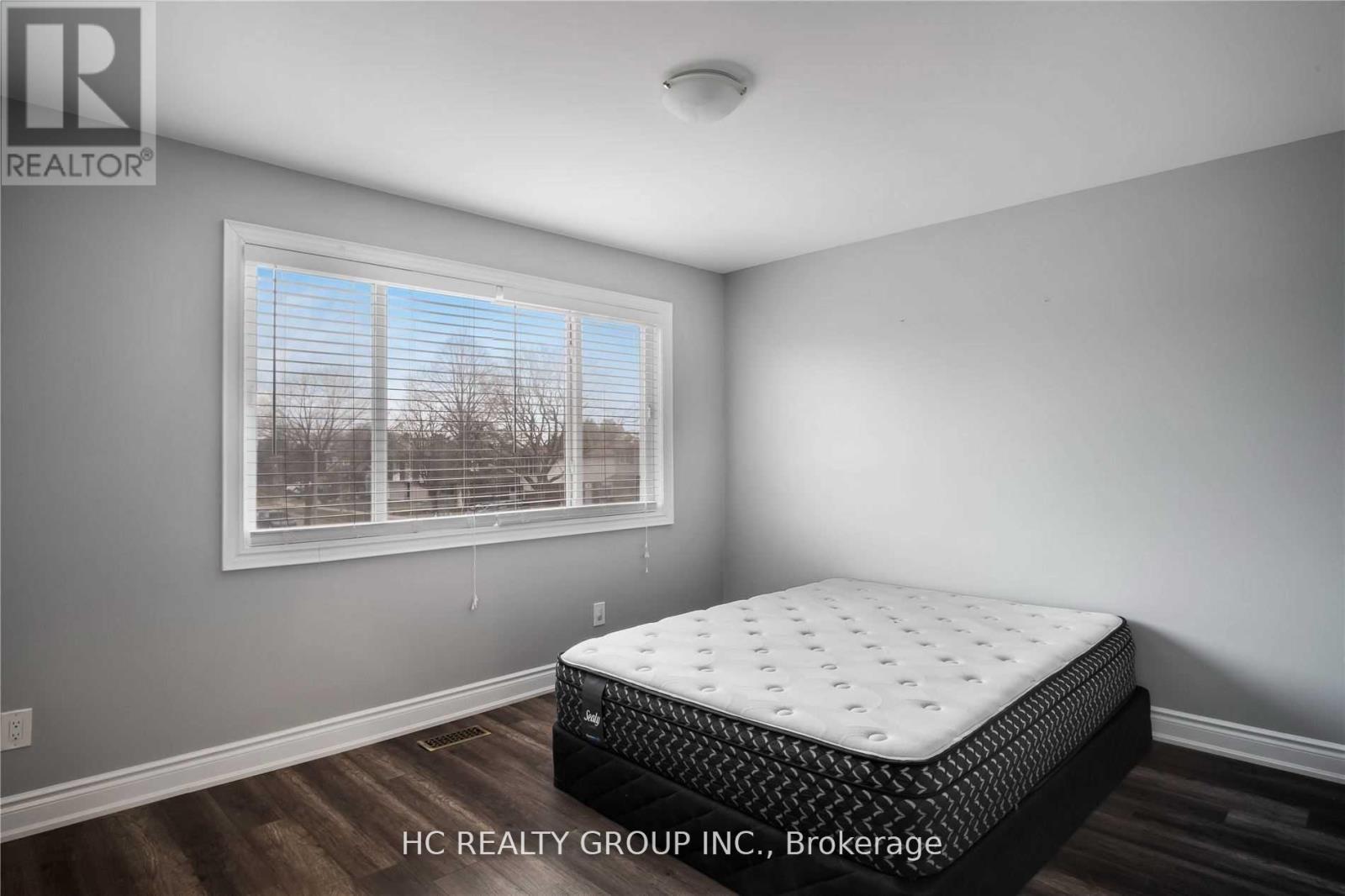 78 Orsett Street, Oakville, Ontario  L6H 2N9 - Photo 14 - W12762478