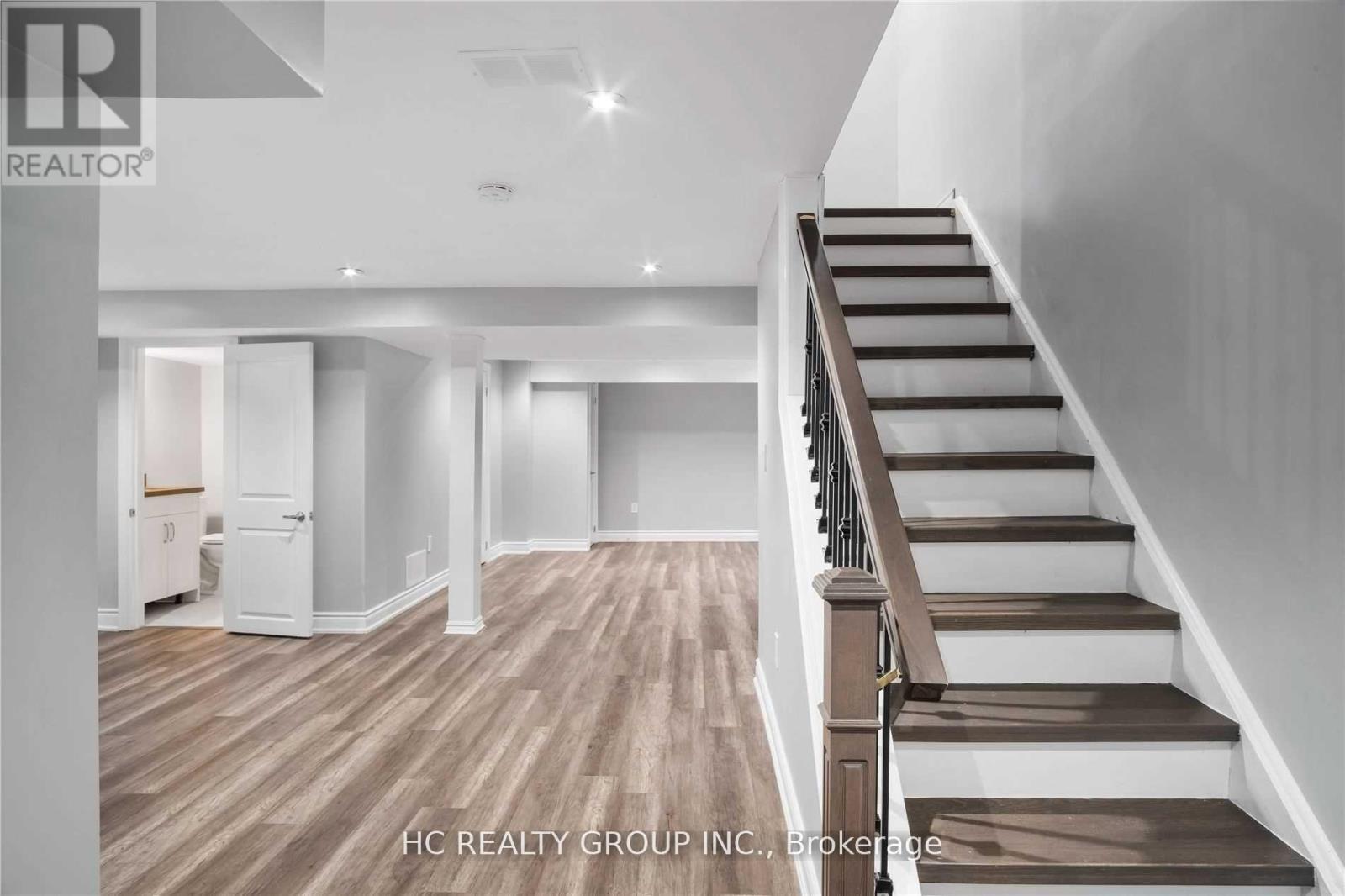 78 Orsett Street, Oakville, Ontario  L6H 2N9 - Photo 18 - W12762478