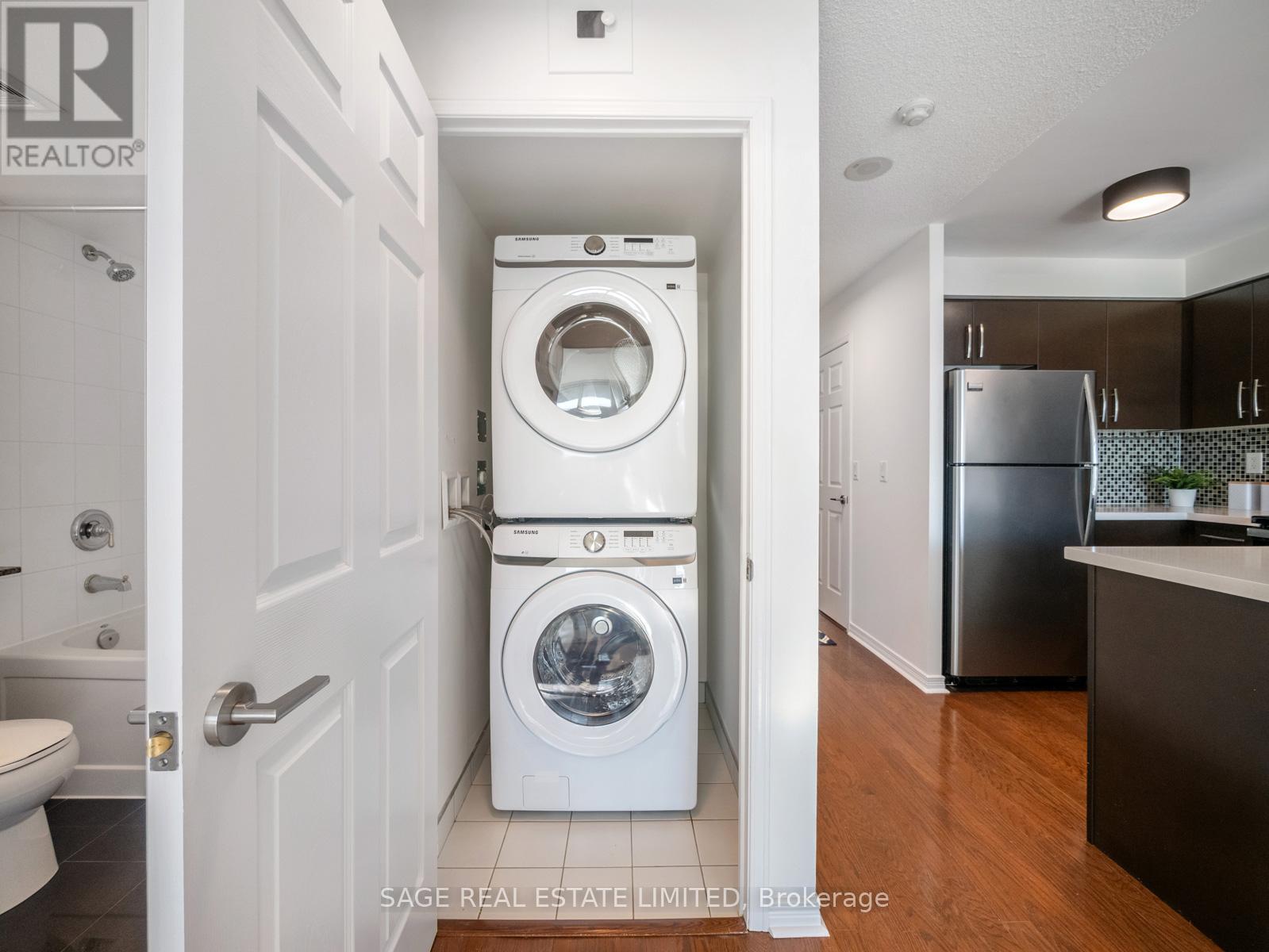 1605 - 3 Michael Power Place, Toronto, Ontario  M9A 0A2 - Photo 21 - W12762530