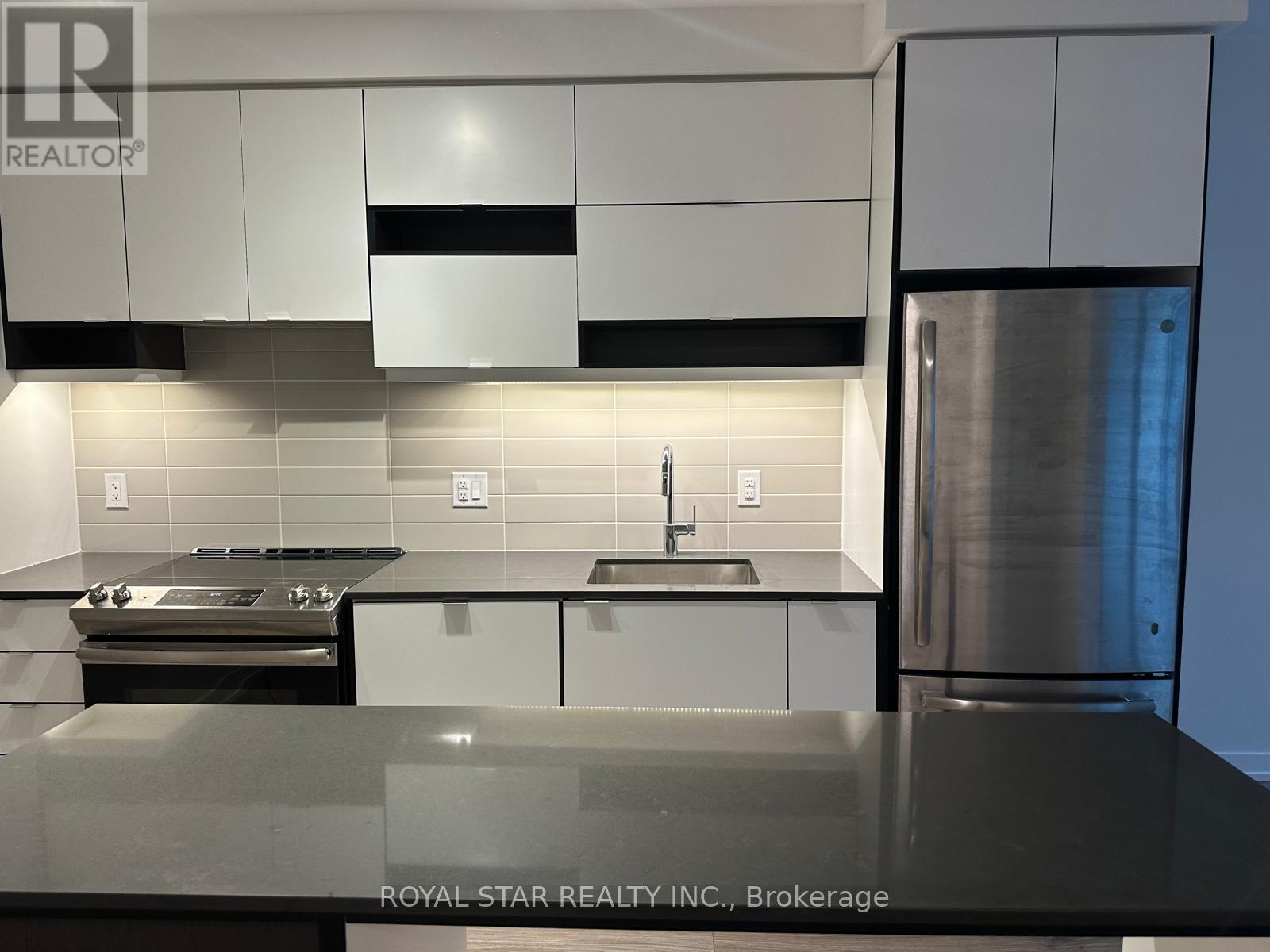 316 - 4065 Confederation Parkway, Mississauga, Ontario  L5B 0L4 - Photo 8 - W12762554