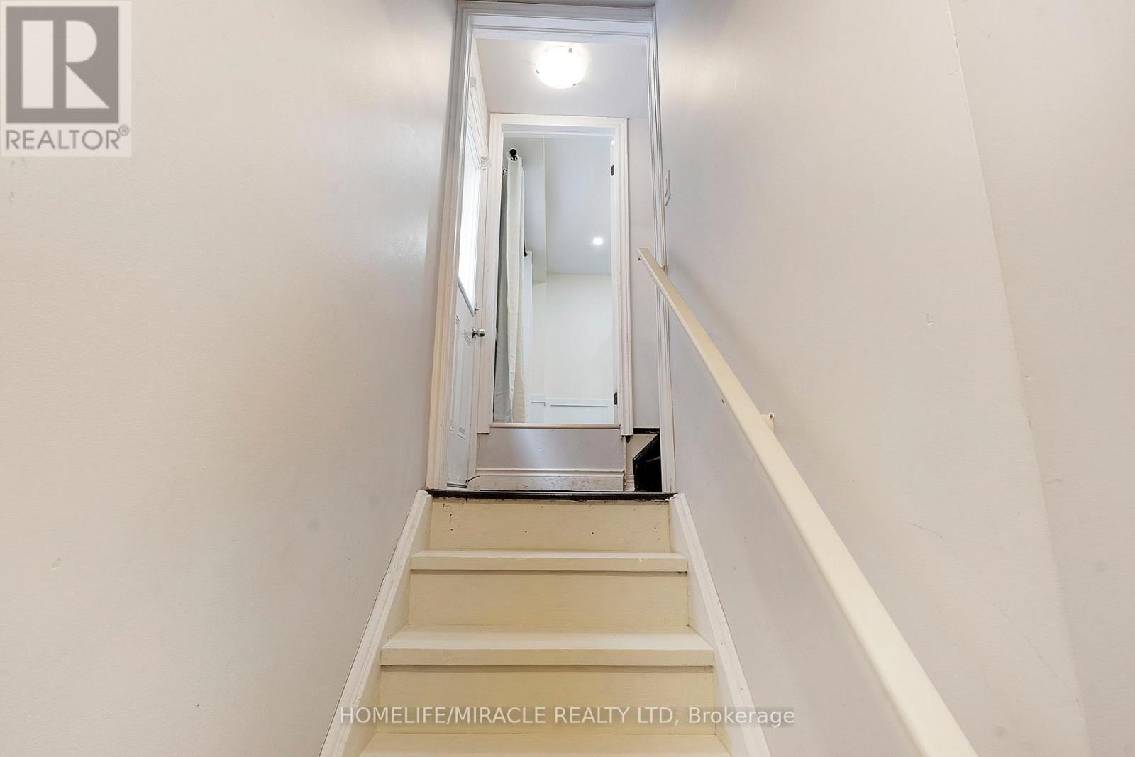 10 Dalecrest Road, Brampton, Ontario  L6X 5N3 - Photo 34 - W12762562