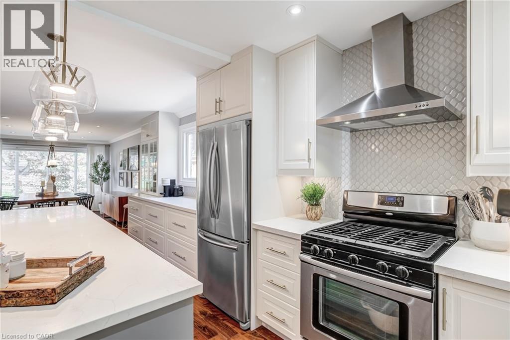 1807 Heather Hills Drive, Burlington, Ontario  L7P 2Z1 - Photo 6 - 40795896