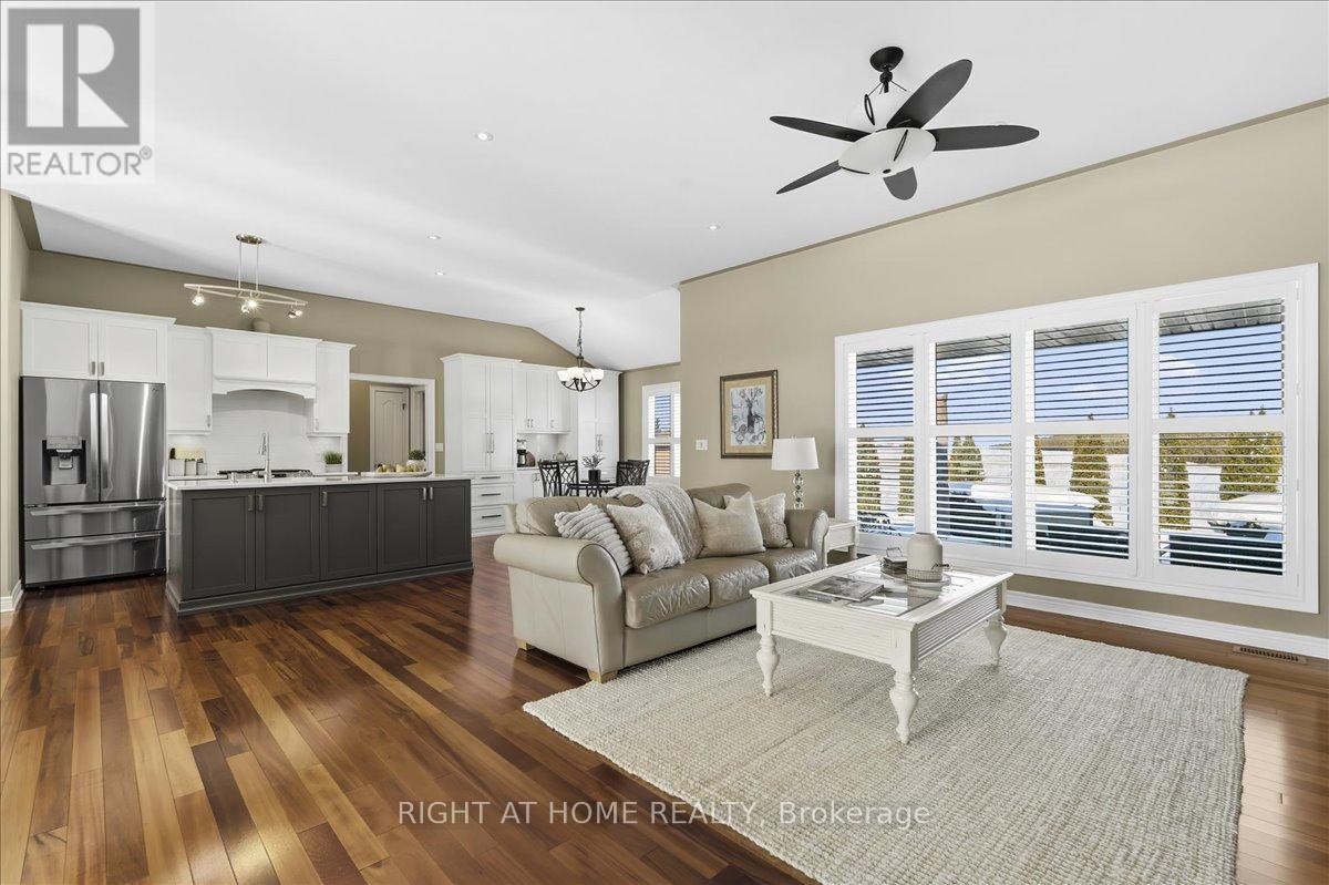 44 Melody Drive, Norfolk, Ontario  N4B 3E1 - Photo 2 - X12762366