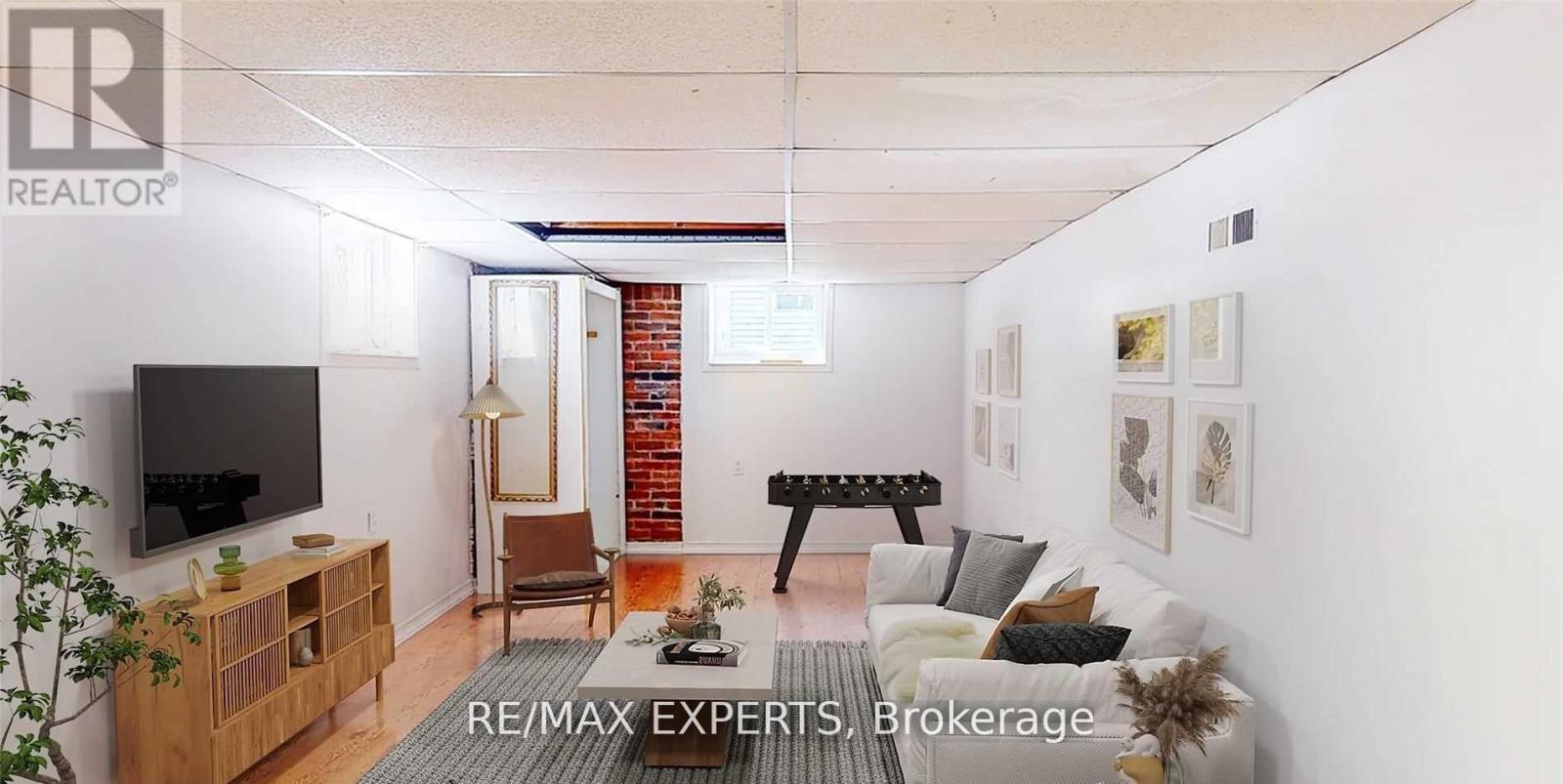 153 Ward Avenue, Hamilton, Ontario  L8S 2G1 - Photo 10 - X12762536